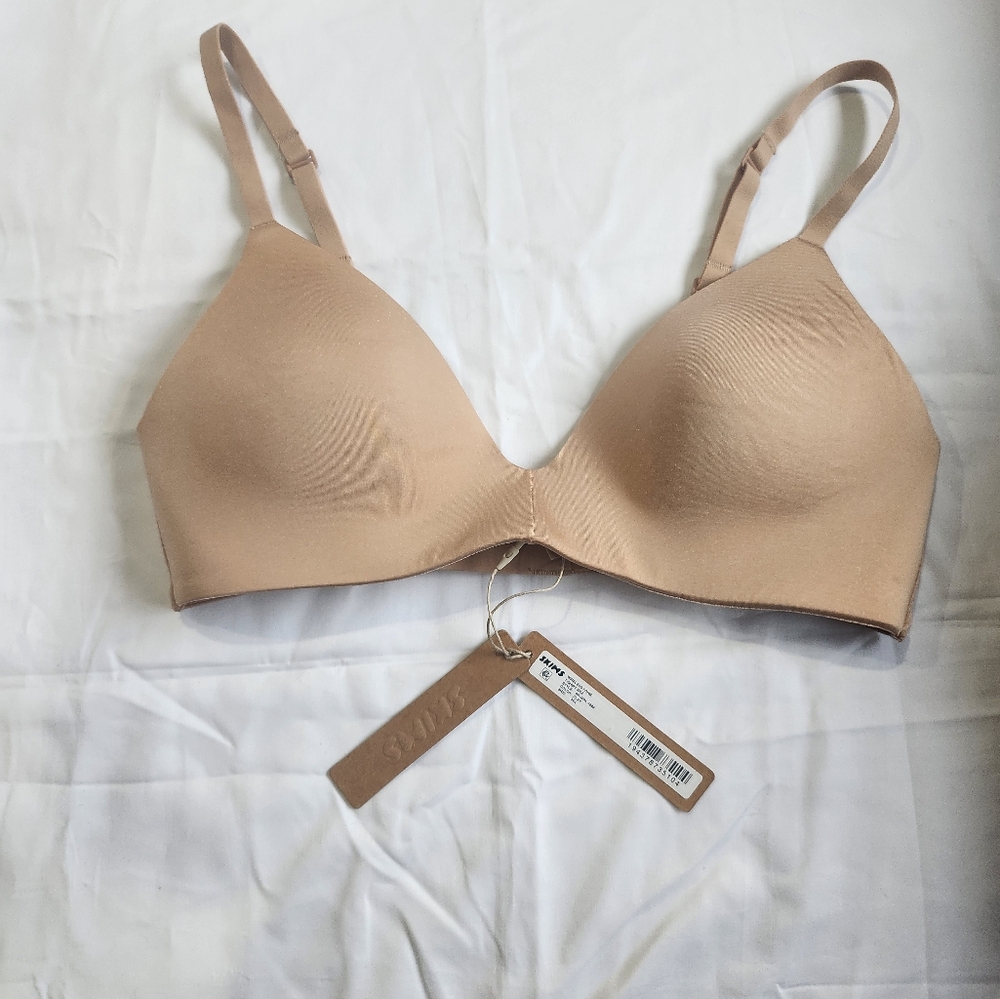 SKIMS Tan Wireless T-Shirt Bra Everyday Comfort